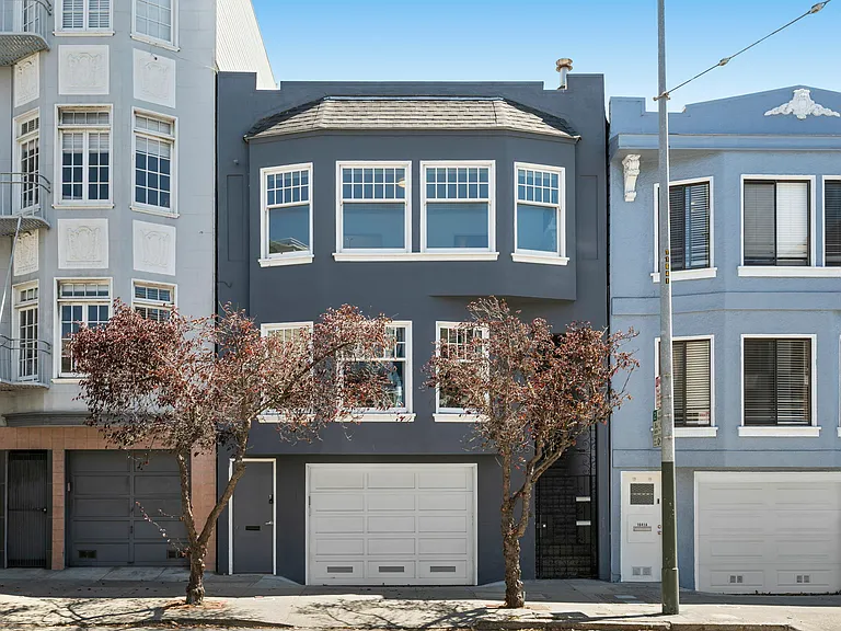 2637 Chestnut St — Photo 1