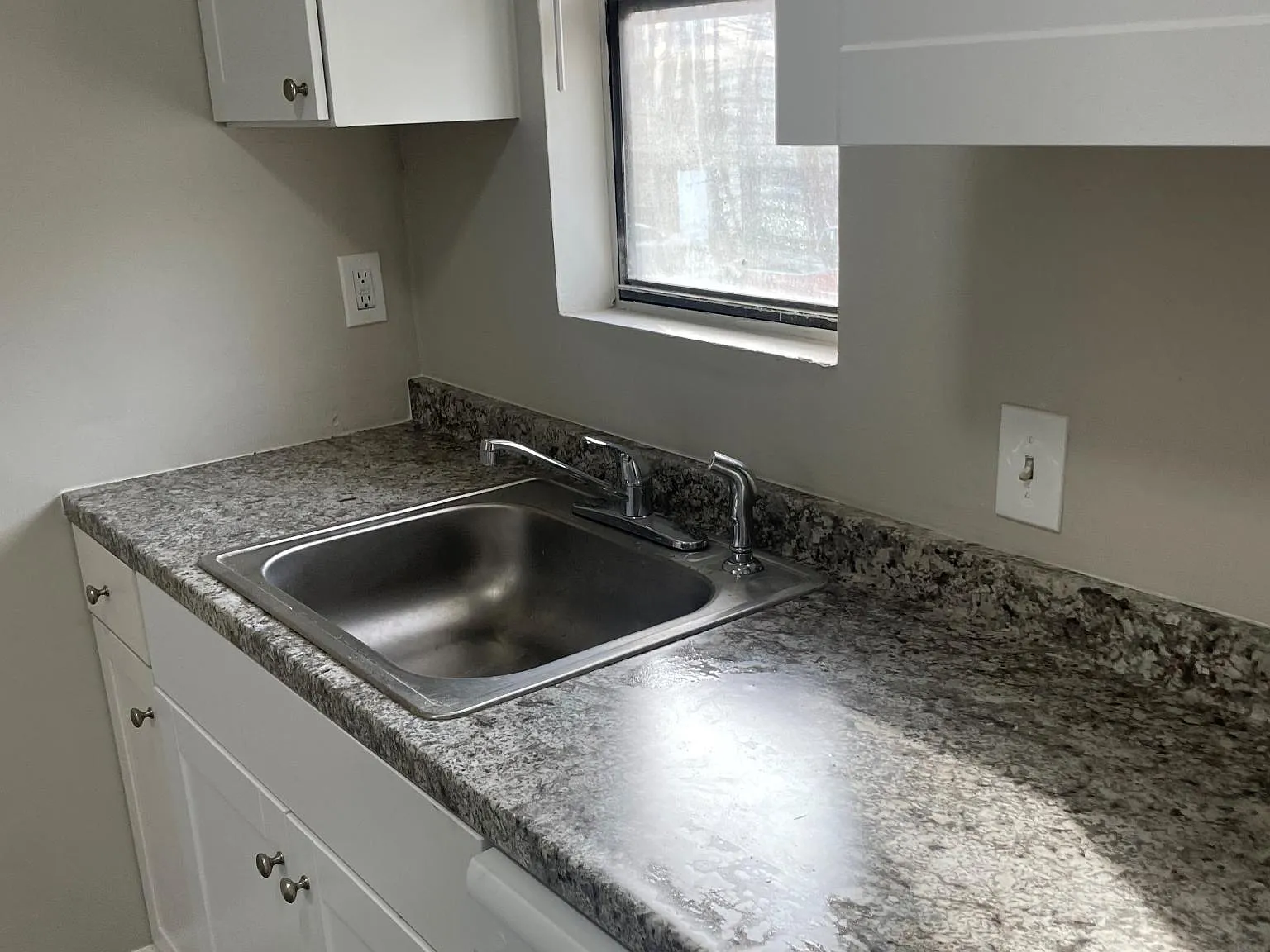 Cooper Cove Apartments — Photo 4
