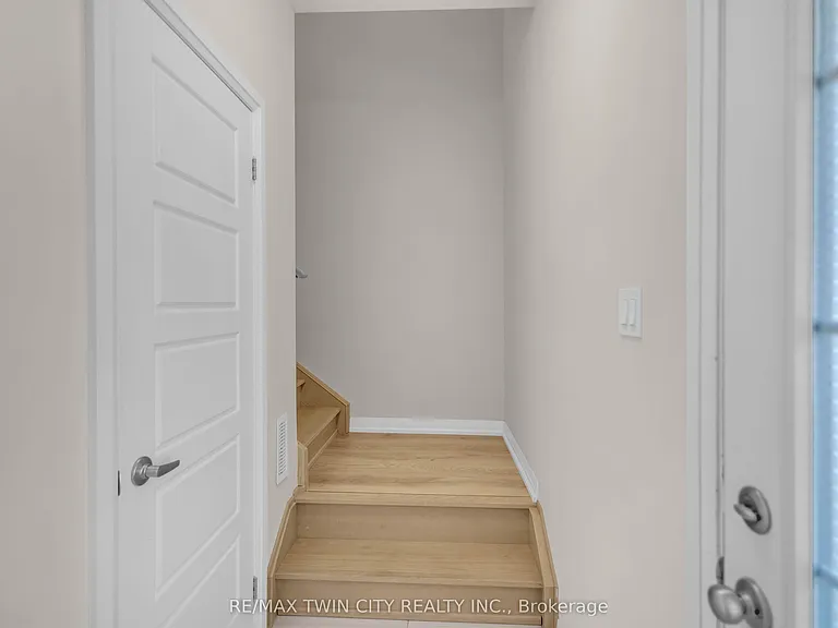677 Park Rd N #17 — Photo 14