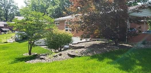 2nd image of 609 Notre Dame Ave