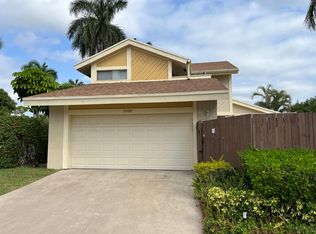 7587 Sierra Ter E, Boca Raton, FL 33433