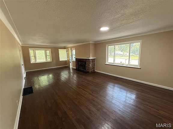 5th image of 1911 Redman Rd