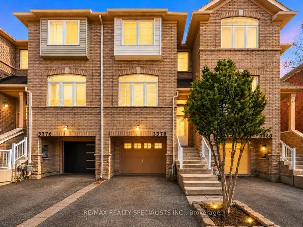 3378 Redpath Cir, Mississauga, ON L5N 8R1