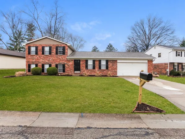8727 Schoolhouse Pl, Maineville, OH 45039