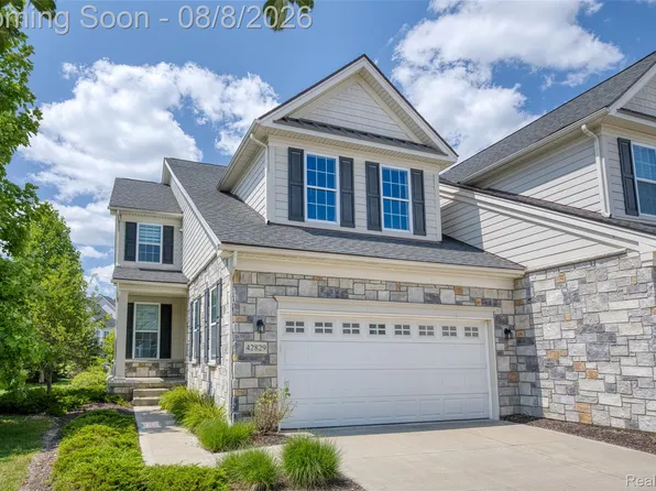 42829 Cardinal Way, Novi, MI 48375