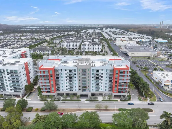 7661 NW 107th Ave APT 213, Doral, FL 33178