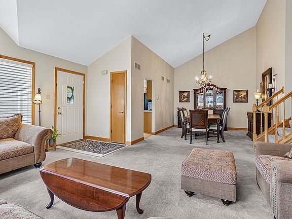 5th image of 16109 Lake Villa Ave