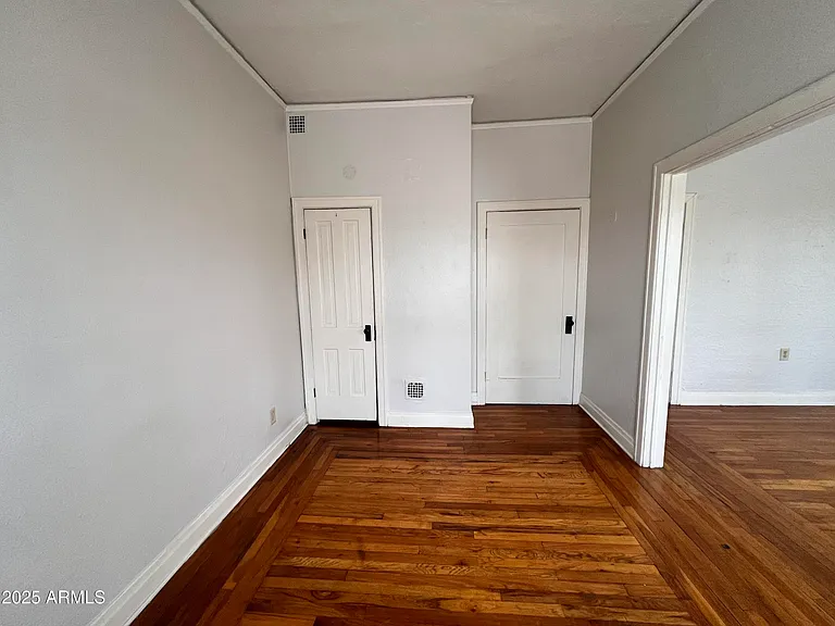 902 E Palm Ln #6 — Photo 16