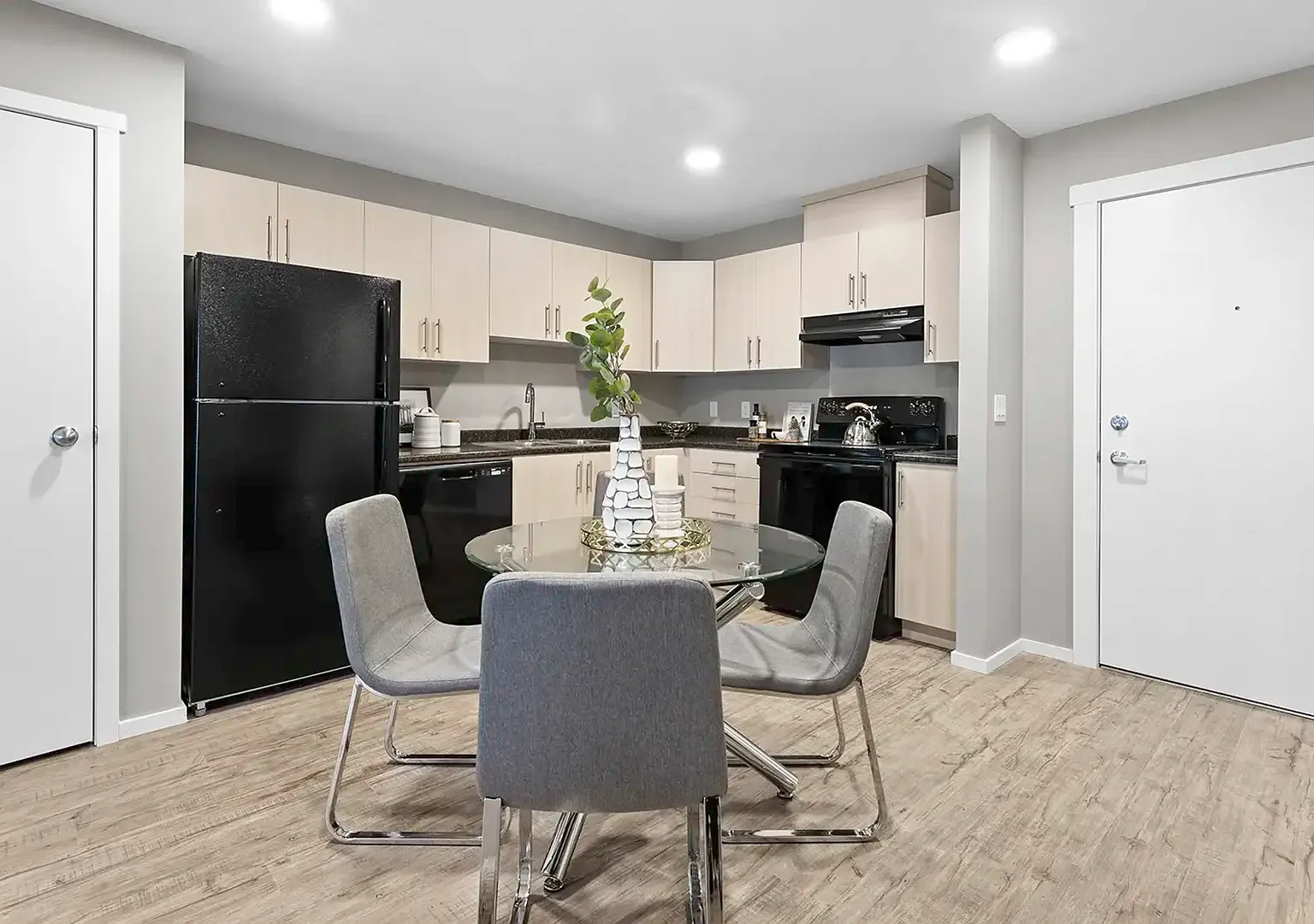 Belview Apartments — Photo 4