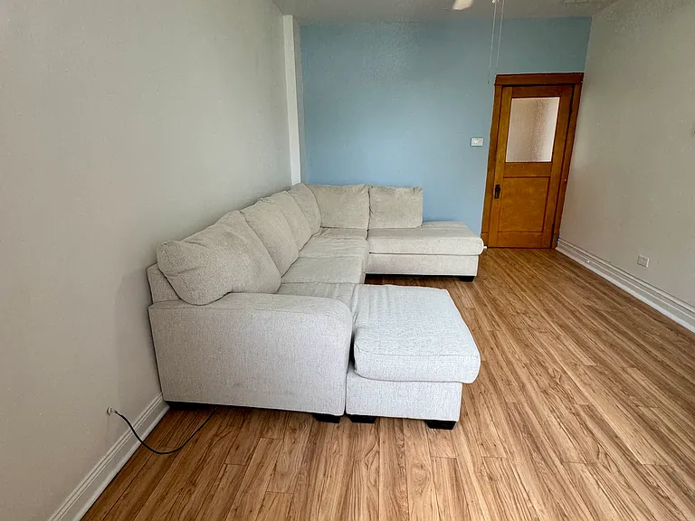 2424 N Lorel Ave #2 — Photo 5