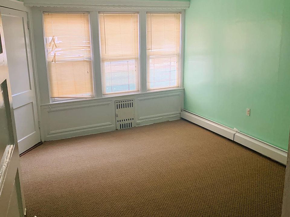 1st image of 2941 Oceancrest Blvd #1