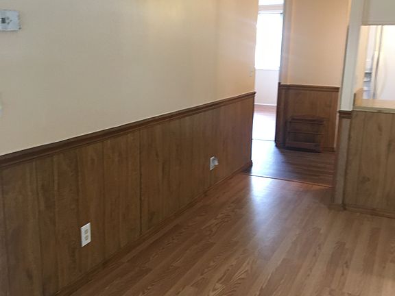 3rd image of 1000 Walker St Lot 101