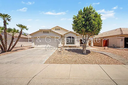 678 W Fremont Dr Photo 1