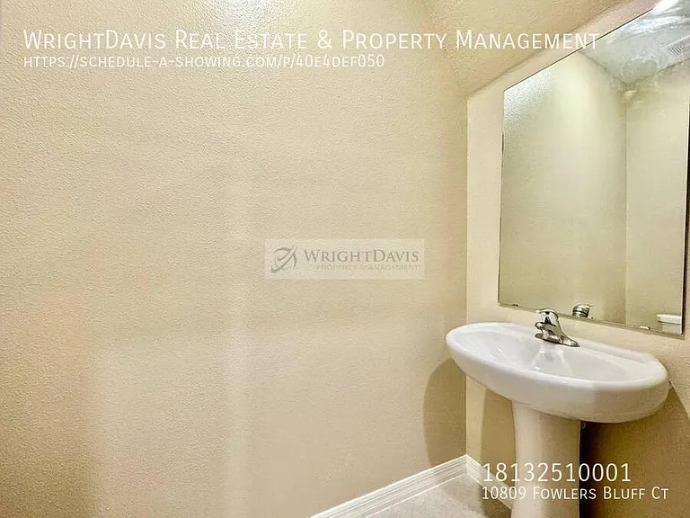 10809 Fowlers Bluff Ct — Photo 14