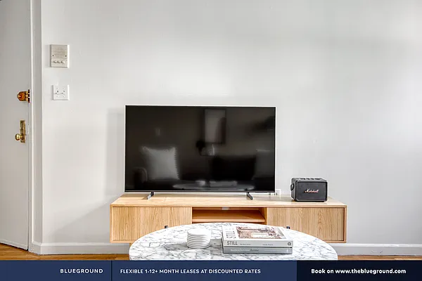 Rented by The Blueground | media 19