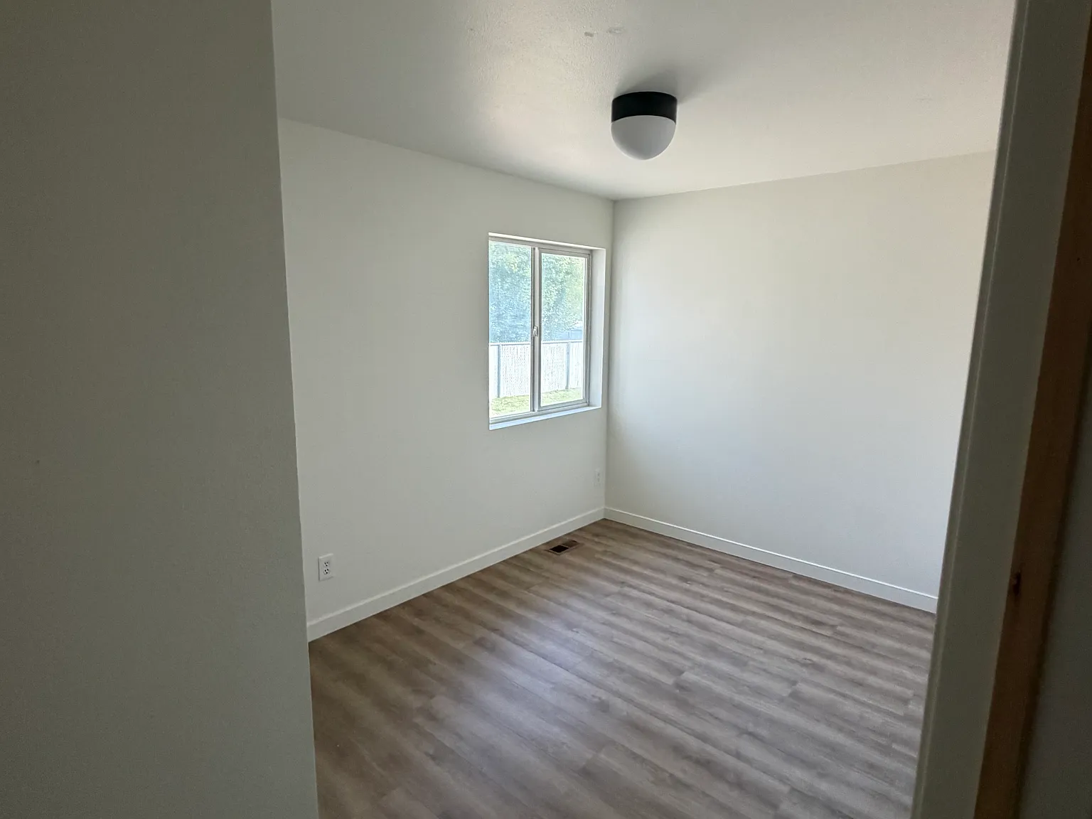 3 bed, 1148 sqft, $2,400 — Photo 3