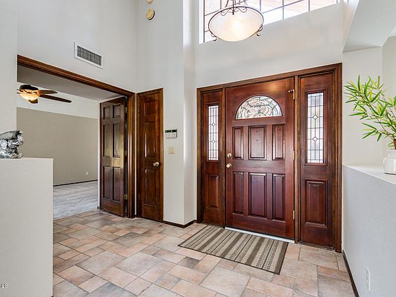 2nd image of 1940 E Vinedo Ln