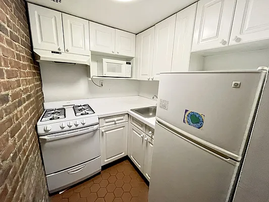 Rented by Corcoran | media 3