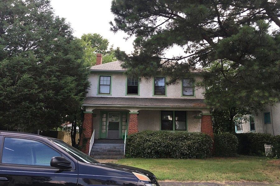 1st image of 3108 Woodrow Ave