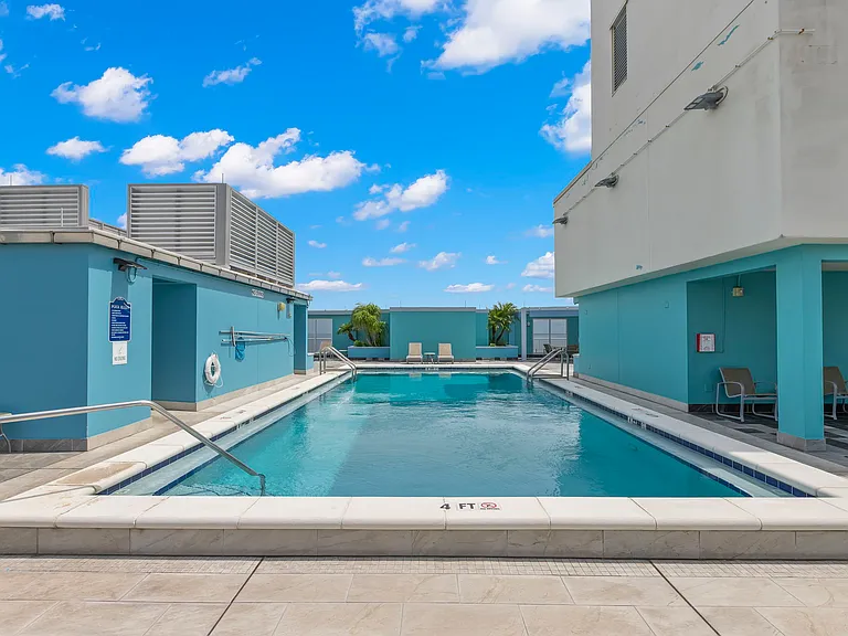 1 Beach Dr SE #2109 — Photo 21