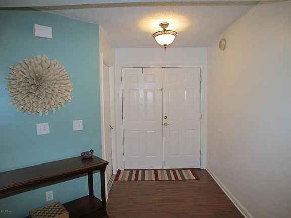 4th image of 8803 Falcon Trace Dr N