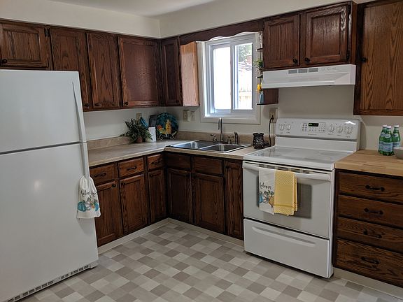 5th image of 54 N 16th St