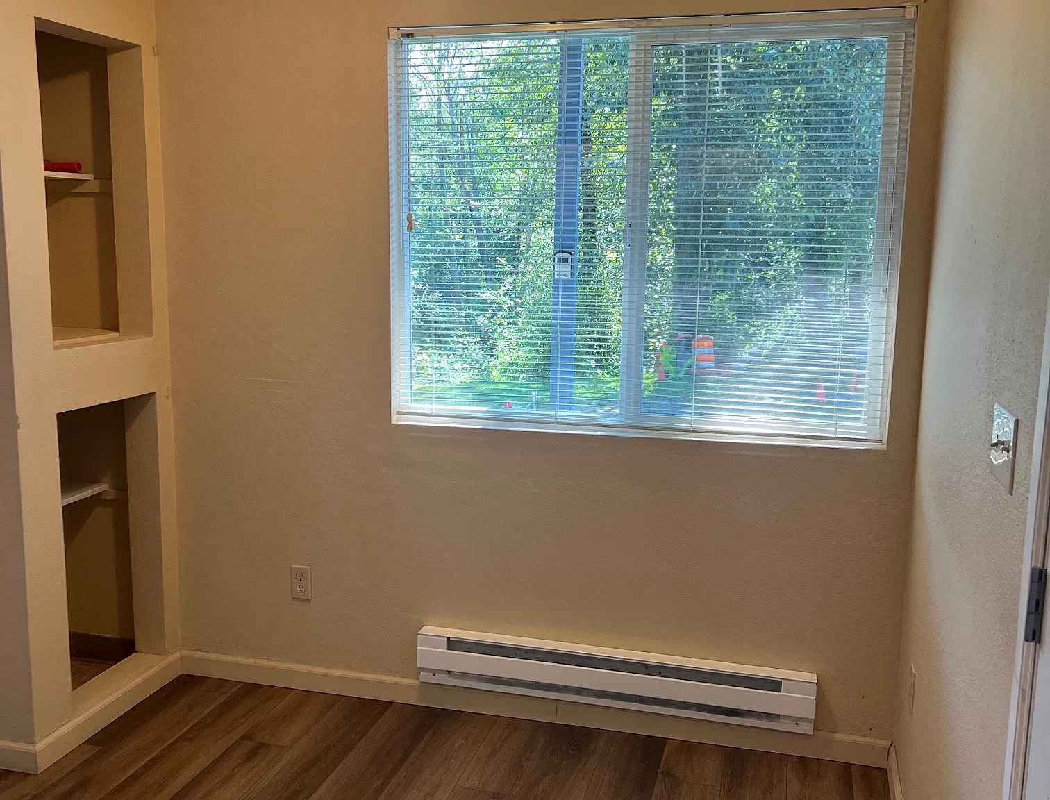 1 bed, 550 sqft, $1,200 — Photo 3