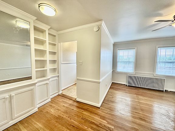 Dining area/kitchen entrance .