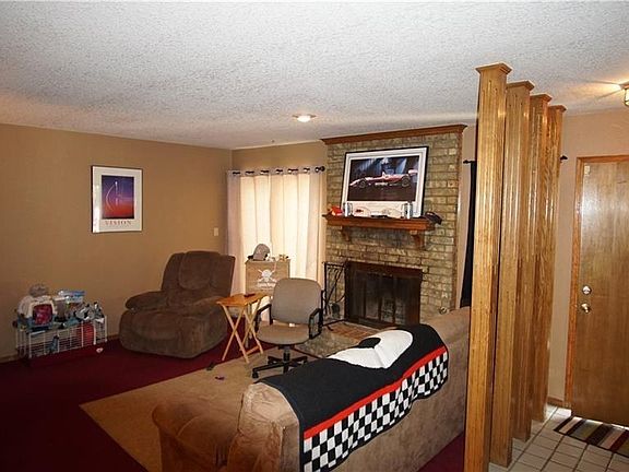 5th image of 12717 Silver Ln