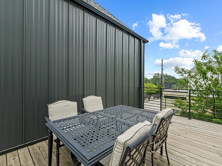 303 Woodward St #32 — Photo 34