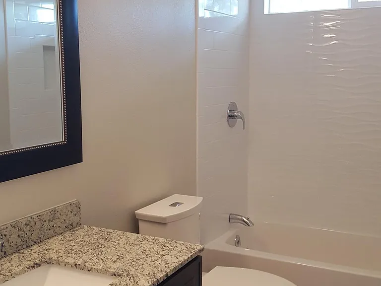 7628 Macarthur Blvd #4 — Photo 13