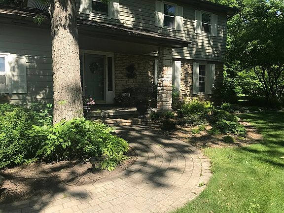 2nd image of 30860 Carolwood Dr