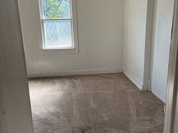 5th image of 18 French Ave