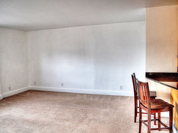 4th image of 210 N 17th St Unit 806