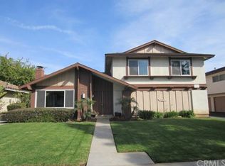 17972 Baron Cir APT 1, Huntington Beach, CA 92647