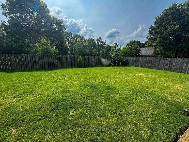 4435 Chestnut Hill Dr — Photo 21