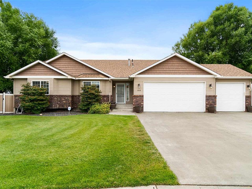 1st image of 1010 E Tara Lee Ave