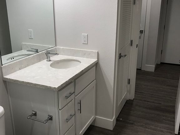 5th image of 257 Copperleaf Ln