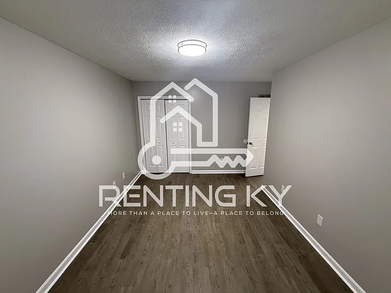 117-119 Lakeview Dr — Photo 11