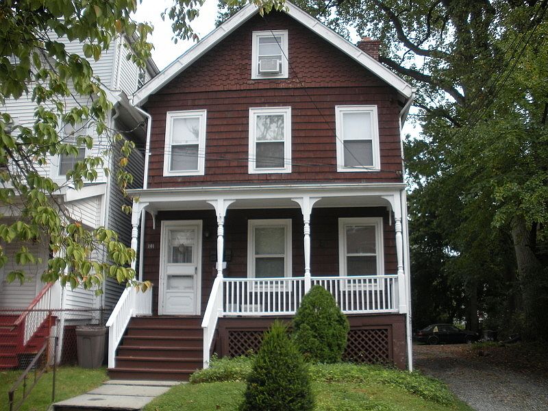 1st image of 201 N Fullerton Ave