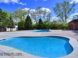 8021 Janes Ave APT D, Woodridge, IL 60517