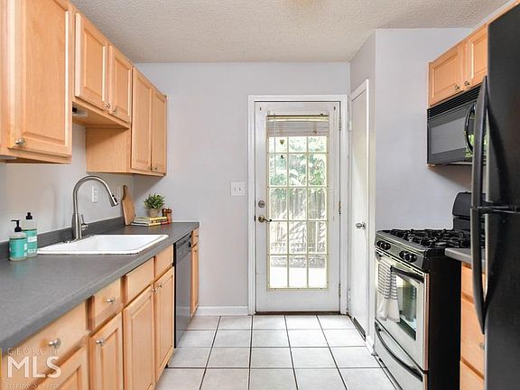 5th image of 520 Park Ave SE Unit 7