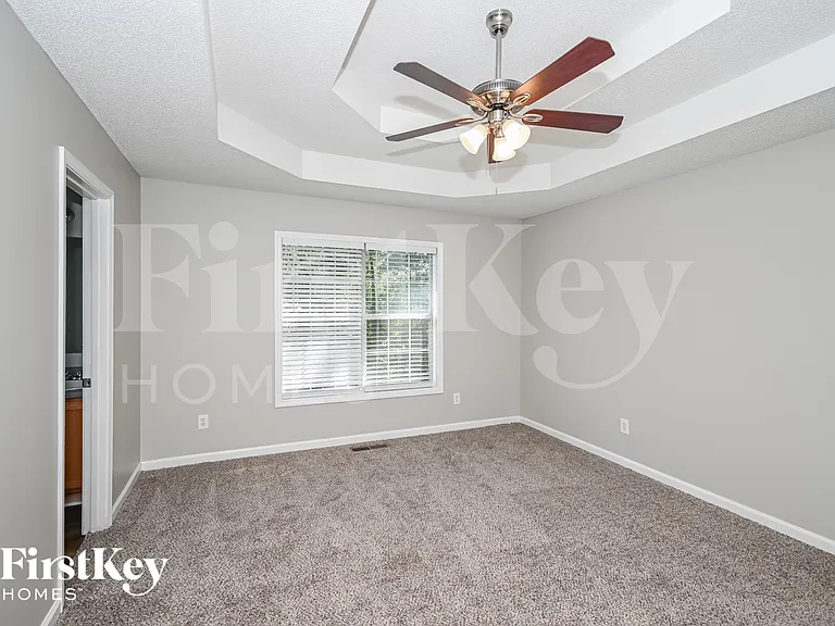 7775 Poppy Dr — Photo 9