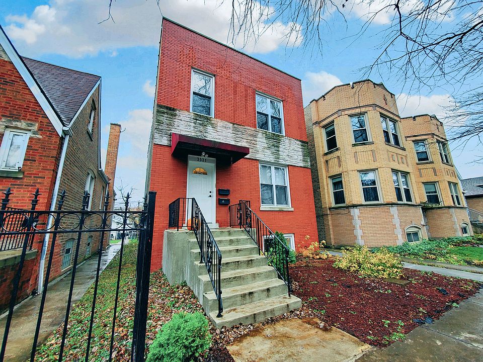 1st image of 3531 N Lowell Ave #1