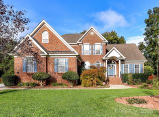 881 Clonmel Dr, Matthews, NC 28104