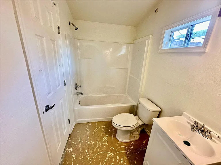 4109 Edison St — Photo 18