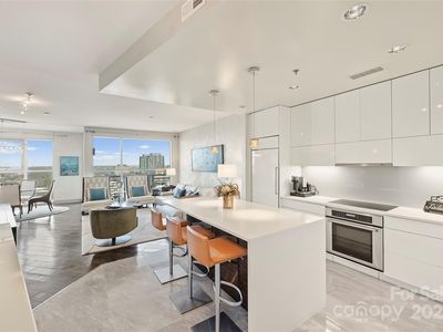 333 W Trade St UNIT 1204, Charlotte, NC, 28202