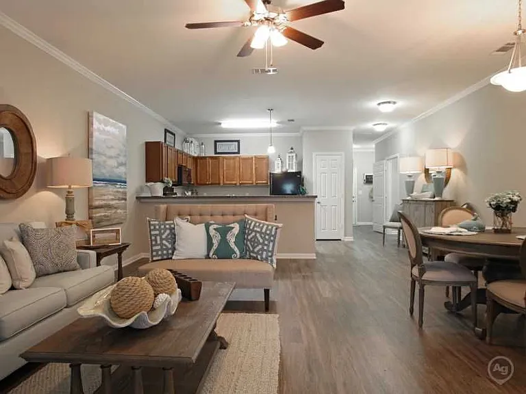 Perdido Isle Apartment Homes — Photo 11