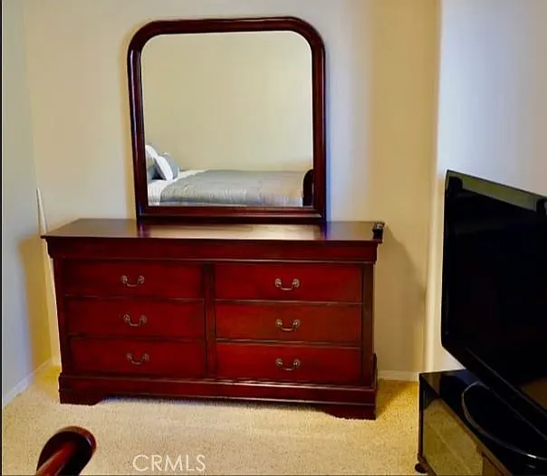 5 bed, 4104 sqft, $2,400 — Photo 4