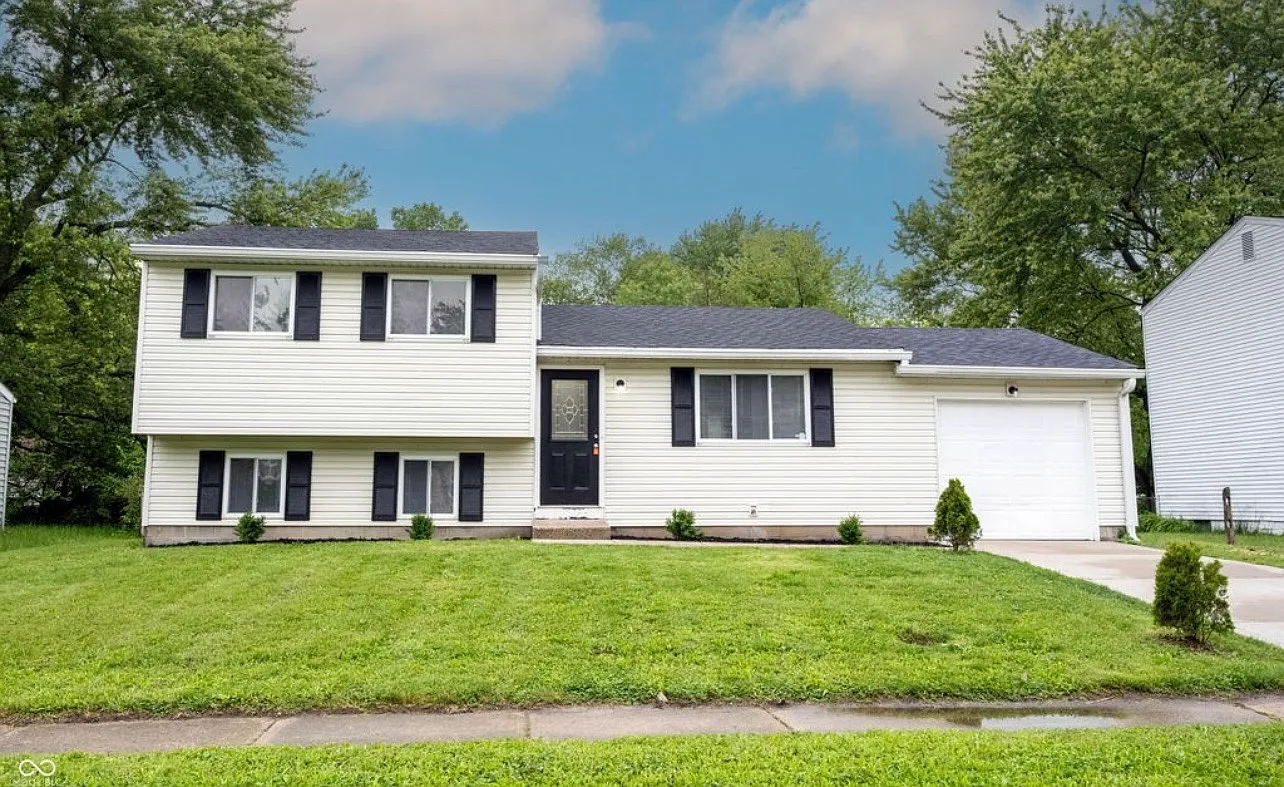 4 bed, 1440 sqft, $1,700 — Photo 1